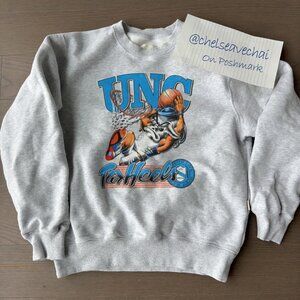 Vintage UNC North Carolina Tar Heels Looney Tunes Crewneck 90s UNC Tar Heels tee